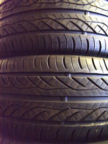 245/45R19 Yokohama Advan S4